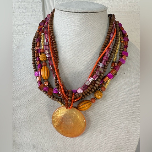 Three Pink and orange dyed shell statement necklaces - Picture 2 of 11